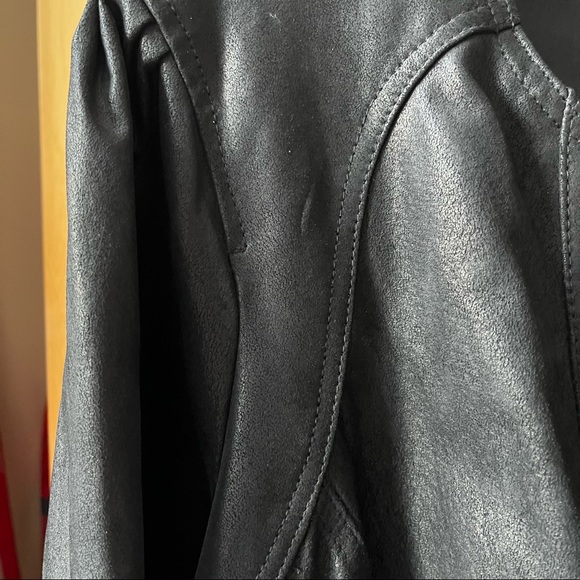 Black leather jacket. Never worn 18w - Picture 5 of 10